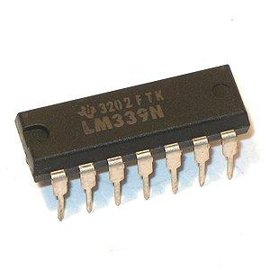 LM339N Integrated Circuit, Quad Comparator ~