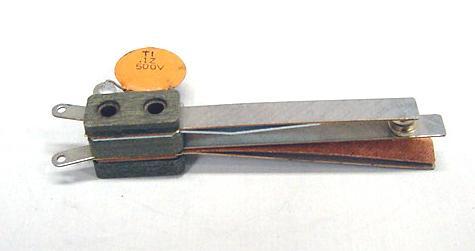 Gottlieb Flipper Cabinet Switch - Left Side #26075 *