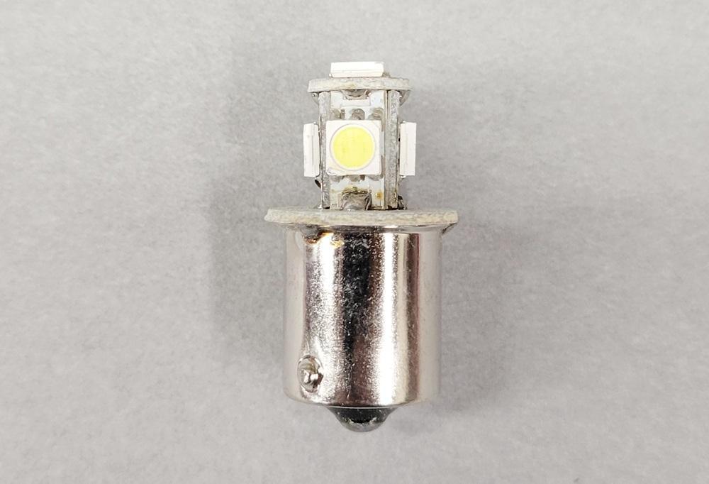 Cool White #89 Bayonet Base Flasher Lamp (12 Volt)